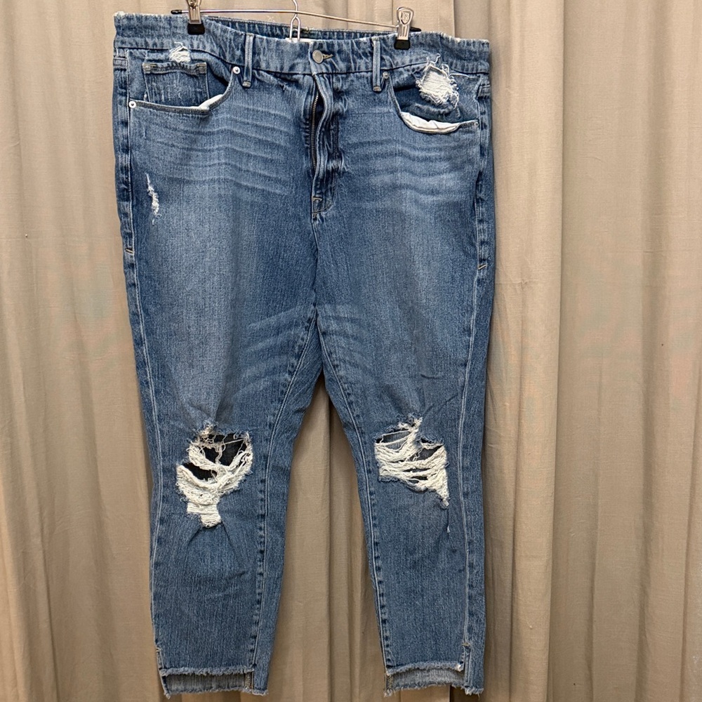 Good American Distressed Blue Jeans